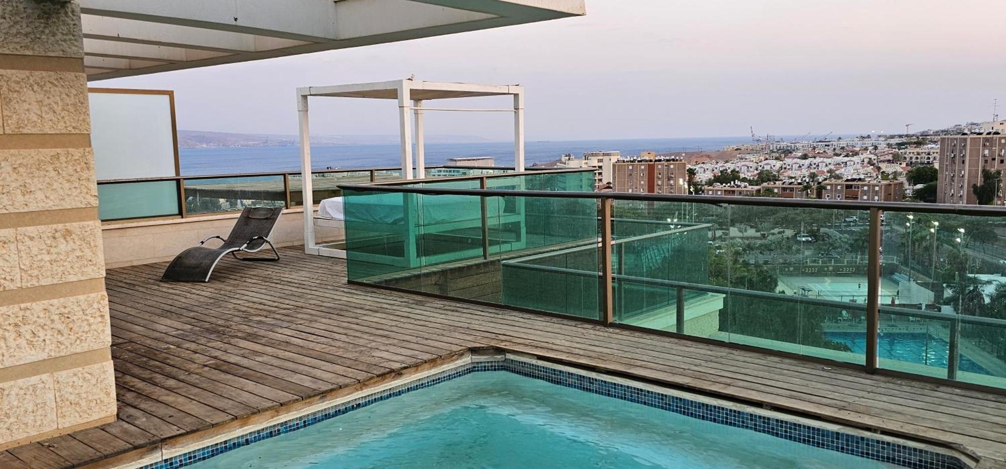 Exclusive Top Luxury Penthouse Near The Sea With Privat Roof-Pool Apartamento Eilat Exterior foto