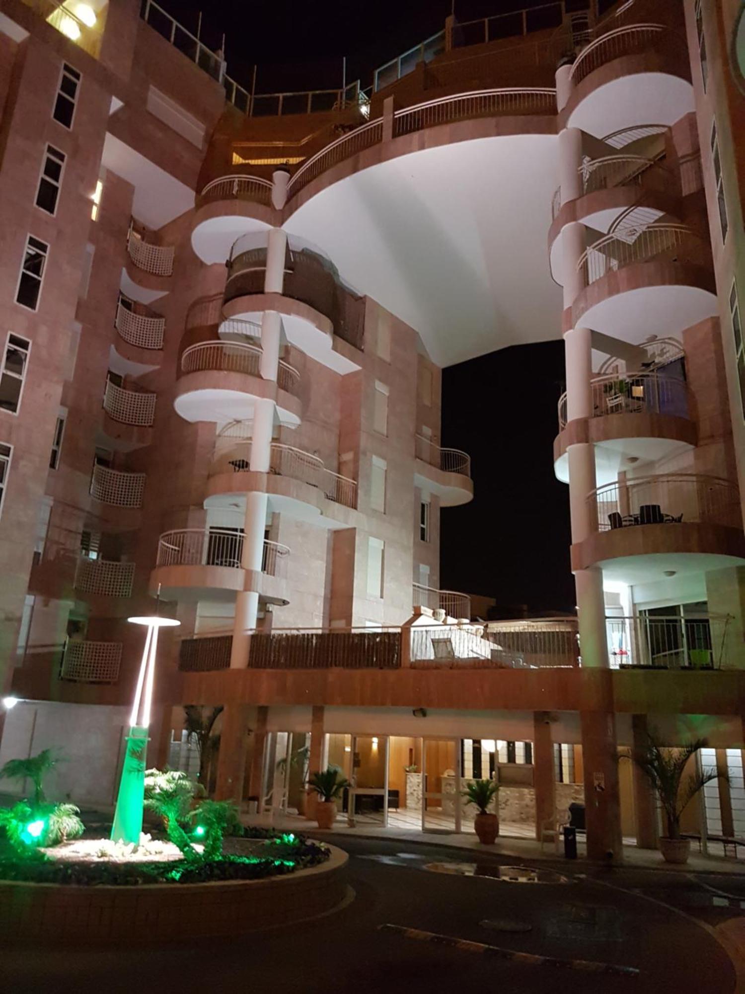 Exclusive Top Luxury Penthouse Near The Sea With Privat Roof-Pool Apartamento Eilat Exterior foto